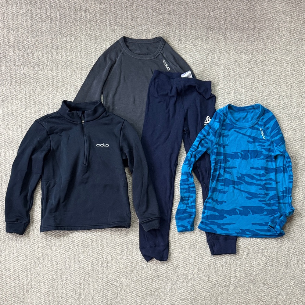 Odio Kids' Black and Blue base layer and fleece set size 6